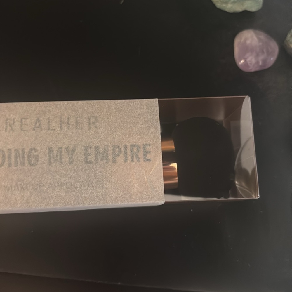 RealHer Bundle Building My Empire Applicator and No Filter Lipstick in Deep Nude - Picture 6 of 6